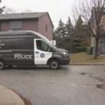 ஸ்காபரோவில் ஆயுதங்களுடன் வீடு புகுந்து கொள்ளை!