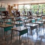 கியூபெக்கில் புதியச் சட்டம்: ஹிஜாபை (Hijab) அகற்ற மறுத்ததால் கல்வியாளர் பணிநீக்கம்!