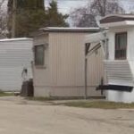 மிசிசாகாவில் 50 ஆண்டுகால குடியிருப்புகள் காலி: கண்ணீரில் தவிக்கும் மக்கள்!