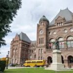 கனடாவின் பொதுத்துறையில் அதிக சம்பளம் வாங்குபவர்கள் விபரம் வெளியானது!