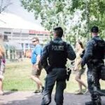 டொராண்டோவில் துப்பாக்கி ஏந்திய பொலிஸார் குவிப்பு – வழிபாட்டுத் தலங்கள் மற்றும் சுற்றுலா மையங்களில் பாதுகாப்பு தீவிரம்!