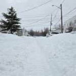 ஒன்ராறியோவில் வரலாறு காணாத பனிப்புயல் – இயல்பு வாழ்க்கை முடக்கம்!