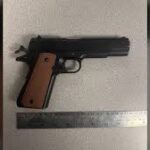 நோவா ஸ்கோடியாவில் பரபரப்பு – போலி துப்பாக்கியைக் காட்டி மிரட்டிய இளைஞர் கைது!