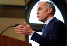 கனடாவில் எரிபொருள் விலை குறைப்பு – மத்திய அரசின் எரிபொருள் கலால் வரி 5 மாதங்களுக்கு நிறுத்தம்!