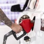 கனடாவில் உயரும் எரிபொருள் விலை – மூன்றில் ஒரு பங்கு மக்கள் நிதி நெருக்கடியில்!