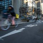 Toronto Bike Lanes அகற்றப்படுகிறதா? Ford அரசுக்கு முக்கிய நீதிமன்ற வெற்றி!